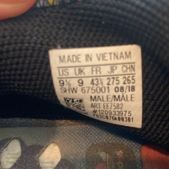 Adidas X Pharrell Williams Human NMD Trail Inspiration Black Size 9.5 US
Mens - Picture 6 of 10